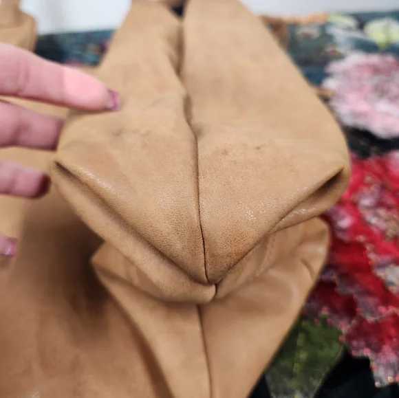 Tan Bag - Picture 5 of 6